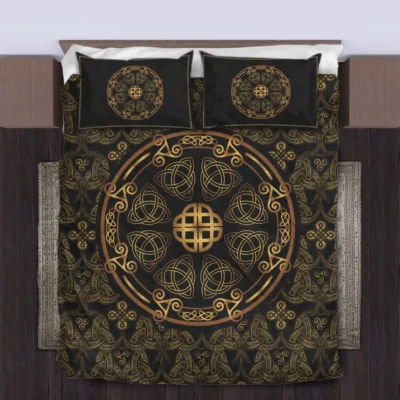 Viking Quilt Bedding Set – Triple Horn of Odin Sacred Emblem