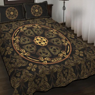 Viking Quilt Bedding Set – Triple Horn of Odin Sacred Emblem