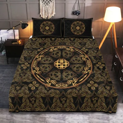 Viking Quilt Bedding Set – Triple Horn of Odin Sacred Emblem